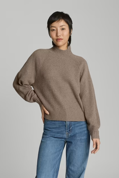 Cashmere Ribbed Turtleneck sweater