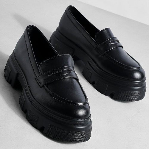 CHUNKY SOLE PU LOAFER in black
