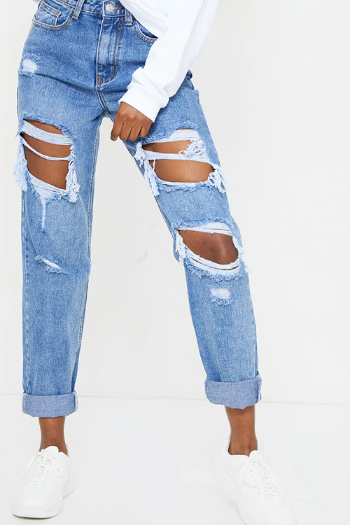 BLUE RIPPED MOM JEANS
