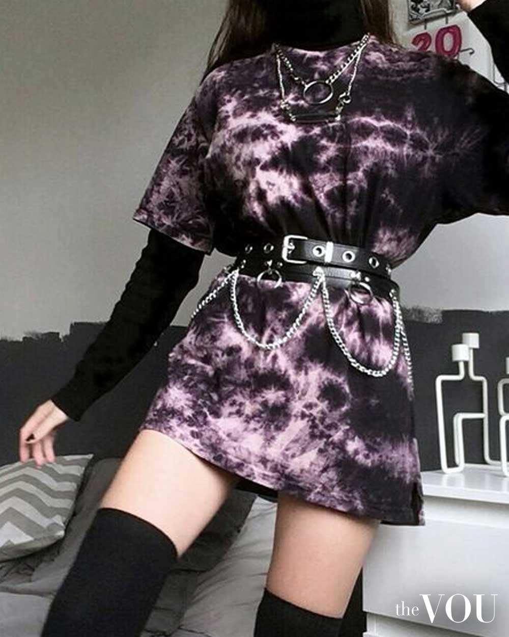 batik t-shirt, long-sleeve top, knee-high socks, belt with chain details, chain necklace