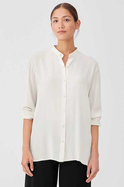 round collar button-up blouse