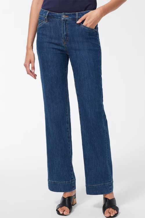 Mid rise straight ankle jeans