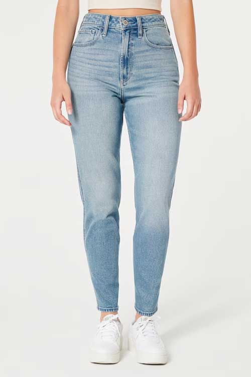 Curvy Ultra High-Rise Medium Wash Mom Jeans