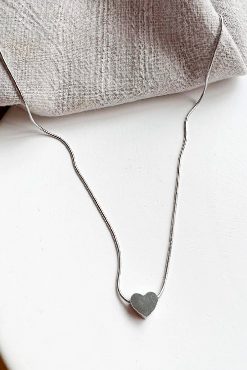 Heart Decor Pendant Necklace
