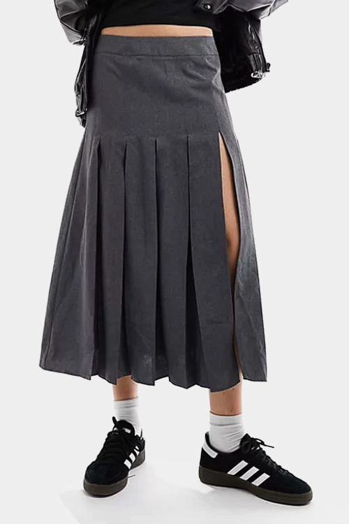 box pleated midi skirt with high split in gray