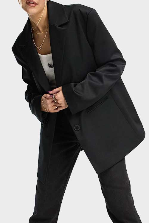 oversized woven blazer with pockets in black