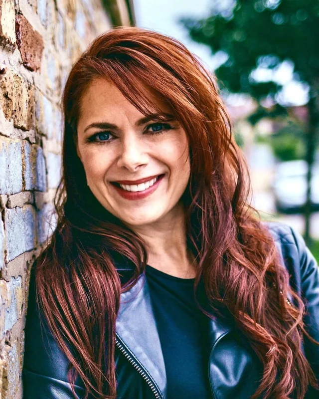 Jennifer Lund