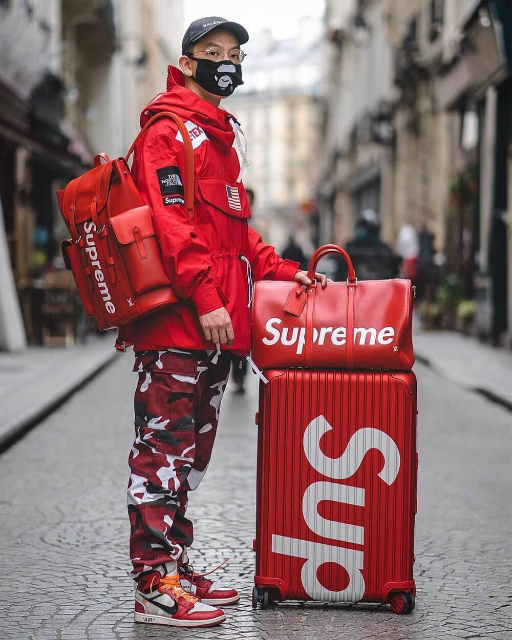 Supreme streetwear