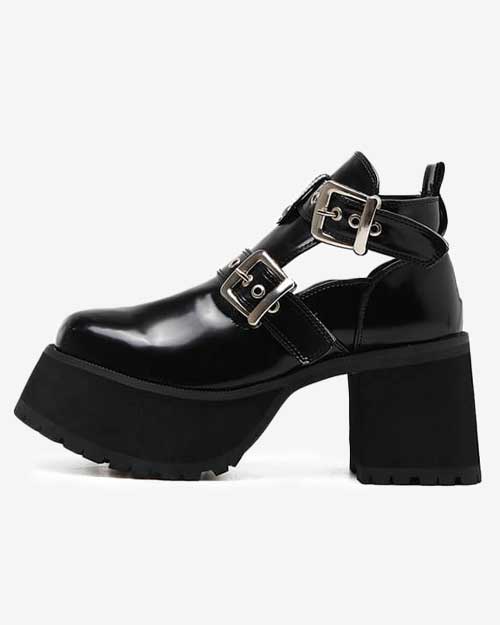 High Sole Сlasp Ankle Boots