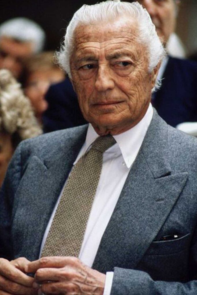 Gianni Agnelli Style Lessons to Dress Like a Sprezzatura Icon | The VOU